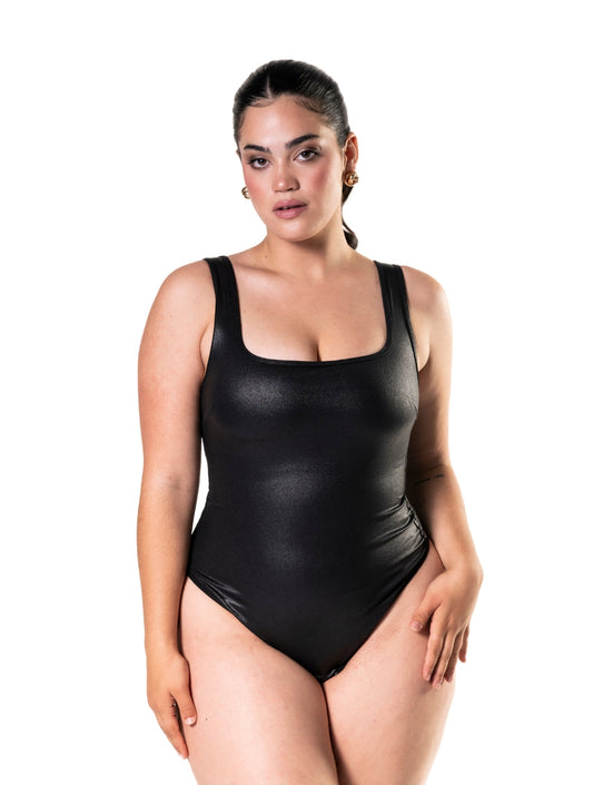 Body Gainant Effet Cuir Élégant HeyShape : Sculptez Votre Silhouette avec Style
